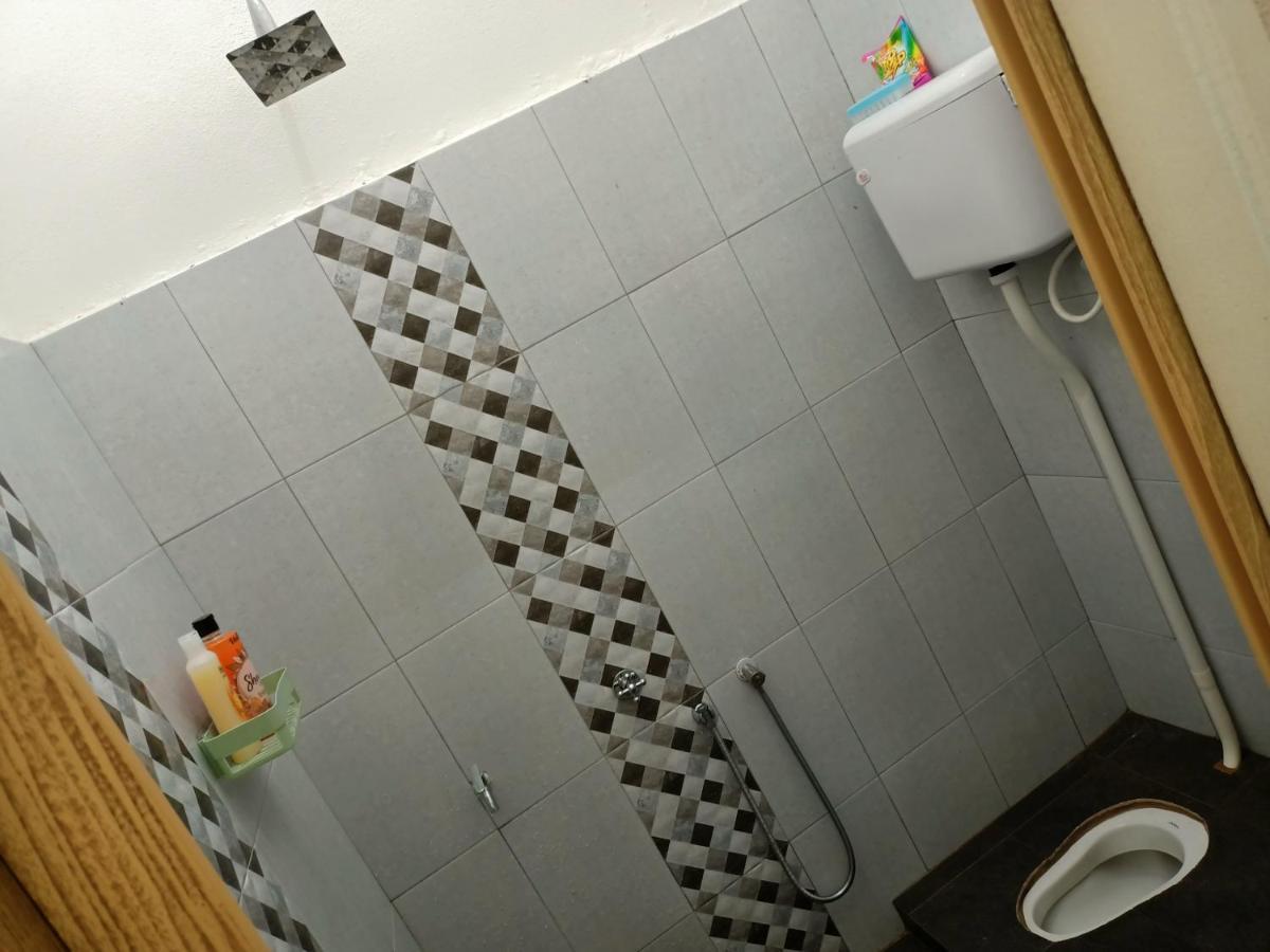 Ummi'S Homestay Kuala Besut Kampong Baru Ngoại thất bức ảnh
